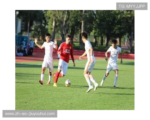 围绕足球训练频率全面探讨每日应投入多长时间以获得最佳提升策略